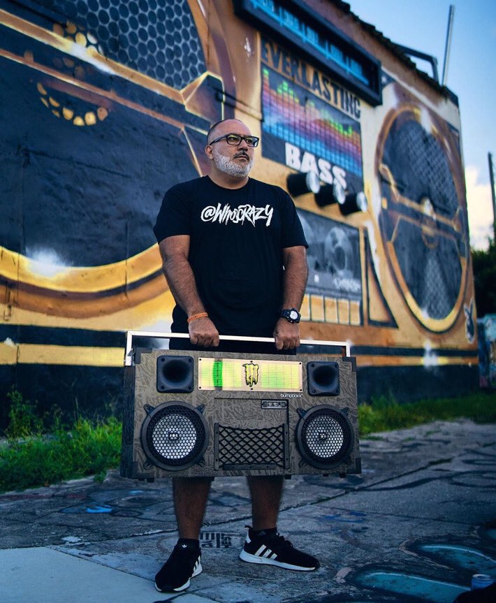 MonsterMusic's tweet photo. What song is Miami’s mixtape king @djEFN playing? 🤔🔊 Tell us in the replies ⬇️
🎨: #Trek6 | #MonsterEnergy #MonsterMusic #DJEFN #DrinkChamps #Hiphop https://t.co/NrFN0t5M4Y