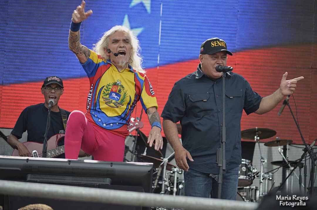 paul_gillman's tweet photo. Camarada @dcabellor,
desde Corazón Rockero te enviamos todo nuestro cariño y solidaridad, saldrás airoso de esta nueva batalla. Que la fuerza del Rock te acompañe, Venceremos!

#VenezuelaConDiosdado https://t.co/mGaiGOsnjR