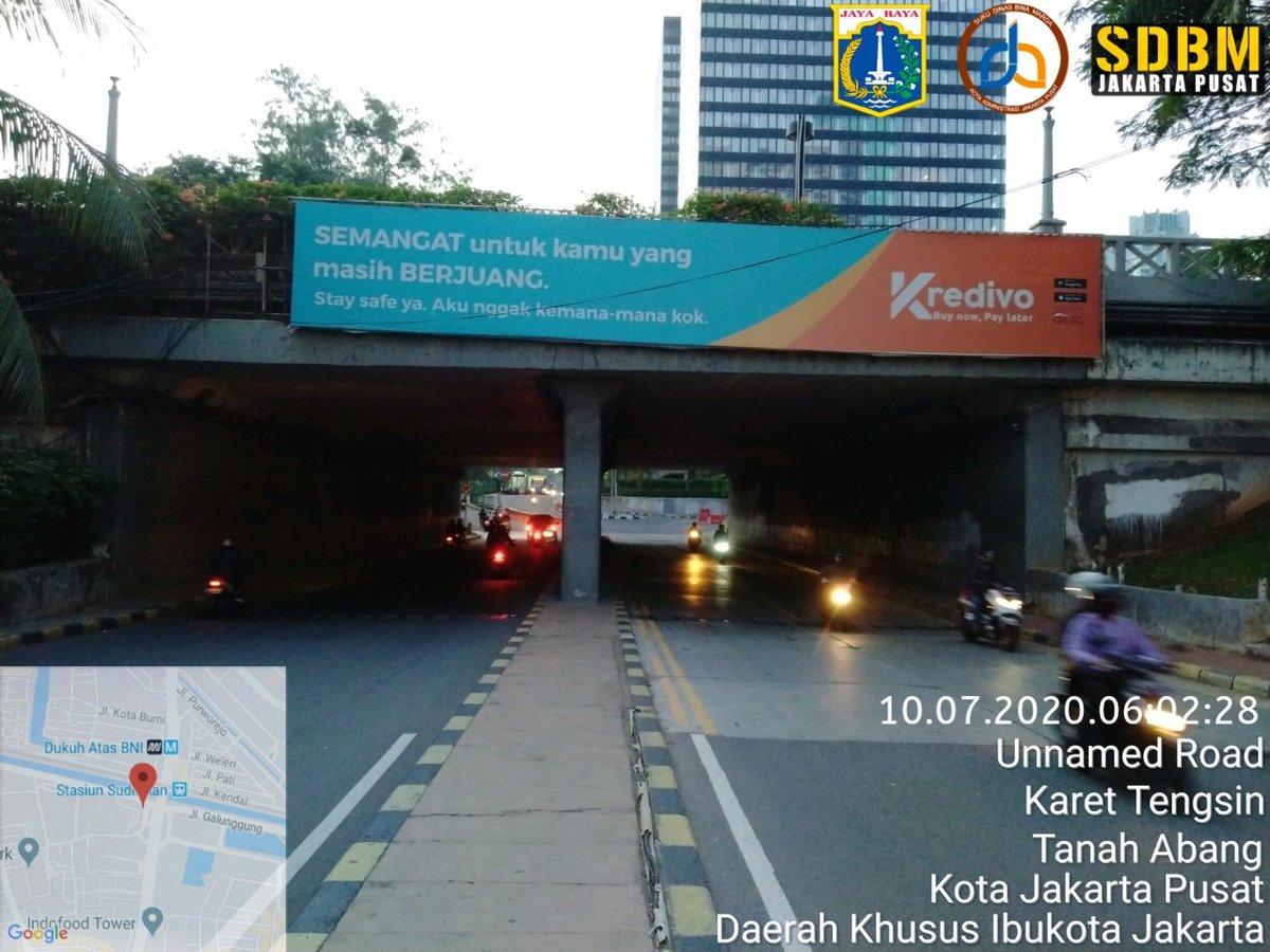 Monitoring Kondisi lalin di Underpass Angkasa, Matraman, Senen dan Dukuh Atas Wilayah Jakarta Pusat, Terpantau dalam Kondisi Aman, lancar dan Cuaca cerah. Jumat (10/07/2020)

#DKIJakarta
#BinaMargaDKI
#aniesbaswedan
#HariNugroho
#underpass
#binamargajakpus