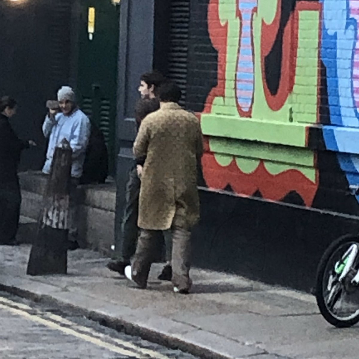 2. harry goes out in london (october 10) and later on likes his friend, kunichi nomura’s ig post