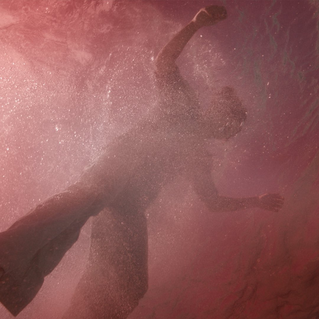 24. harry posts this picture on twitter and ig, captioning it with “LIGHTS UP. Out now.”. it’s officially HERE. the fine line era finally begins and keeps thriving til this day