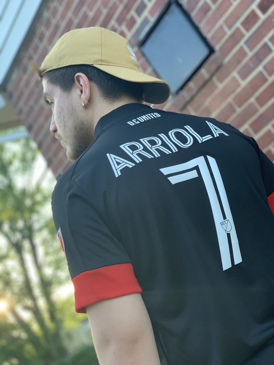 its_meejayy's tweet photo. Happy with this @PaulArriola jersey, cannot wait to see @dcunited play again ! https://t.co/yroyLEBWq3