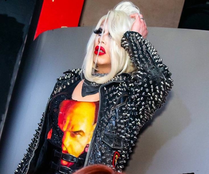 A thread dedicated to the absolutely stunning Sharon Needles