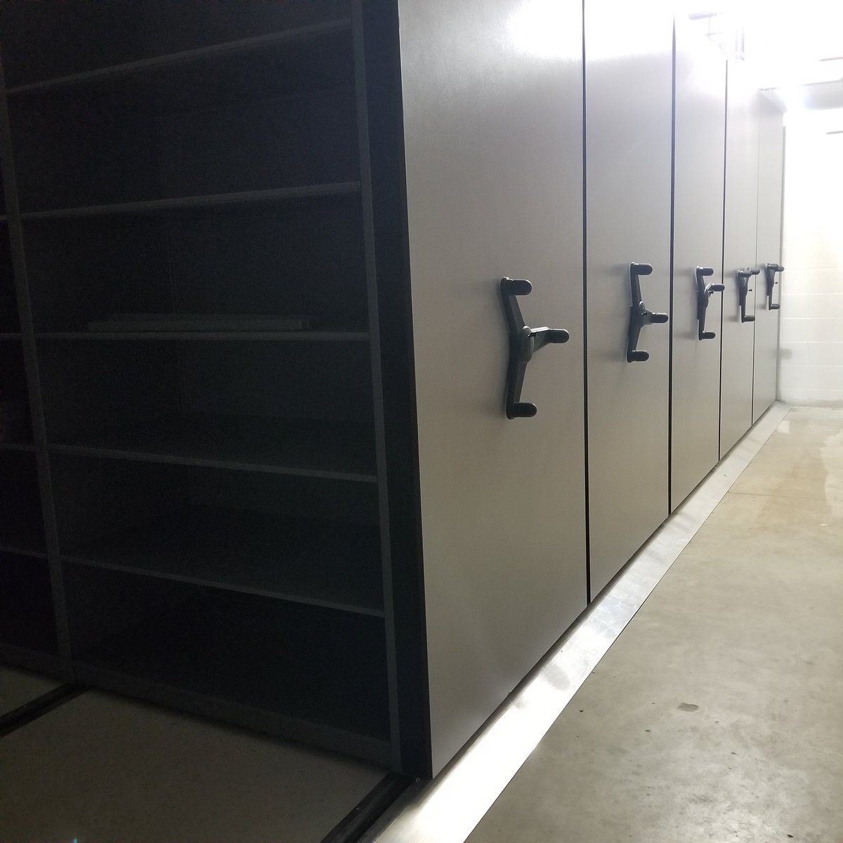 central_equip's tweet photo. More progress taking place on the lower level! Lockers being moved in today and eq room storage is done. #ForeverDutch https://t.co/Tw4Rg5ZVjM