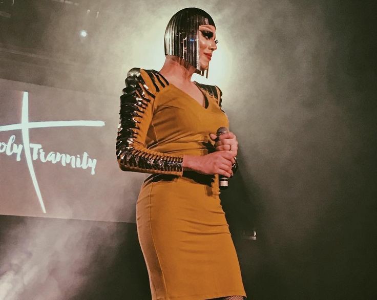 A thread dedicated to the absolutely stunning Sharon Needles