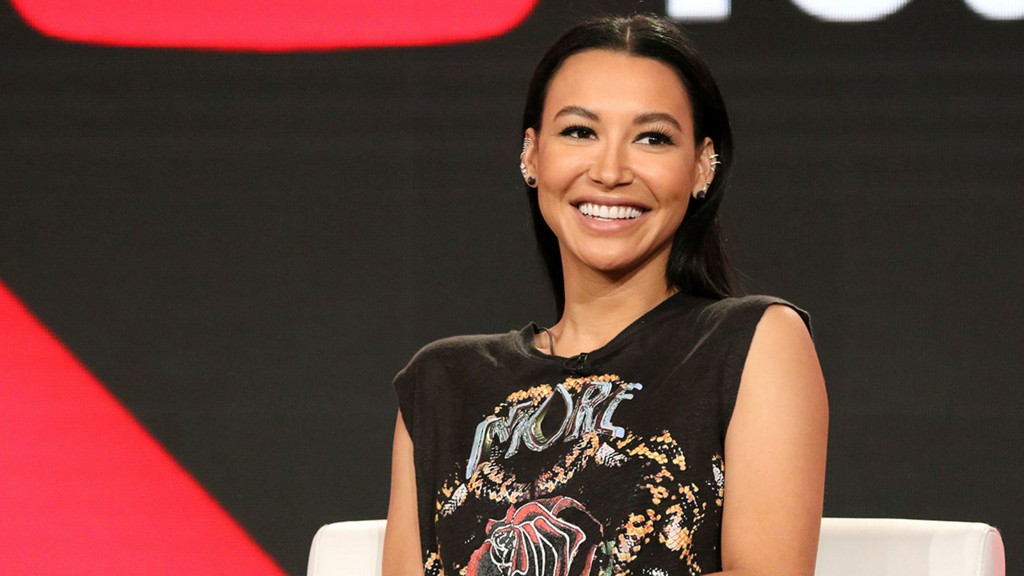 ABC7Chicago's tweet photo. Naya Rivera search update: Search for missing 'Glee' actress turns to recovery operation at Southern California lake https://t.co/djUntL21ES https://t.co/ZZWBbIRYXt