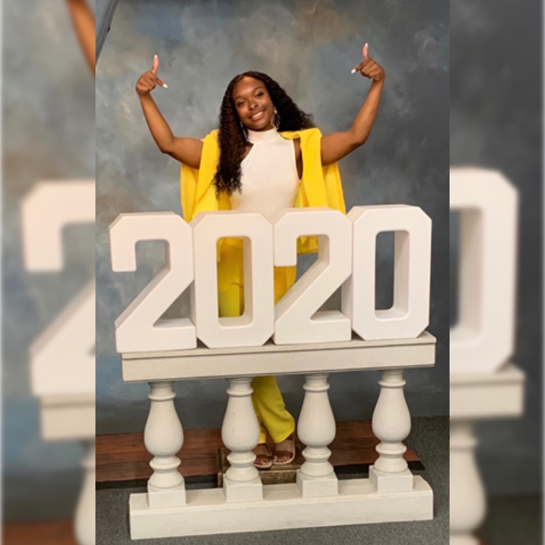 LACityParks's tweet photo. Send Brijon Shaw🌸🎓 a congratulations! Congrats on your graduation from Venice High School👩‍🎓! Brijon is a part of our #ClassParksTeenProgram from Oakwood Recreation Center! We wish you the best of luck as you continue on to beauty school!💅💇‍♀️  🎉 🤗 #ParkProudLA https://t.co/AuS5btA5s5