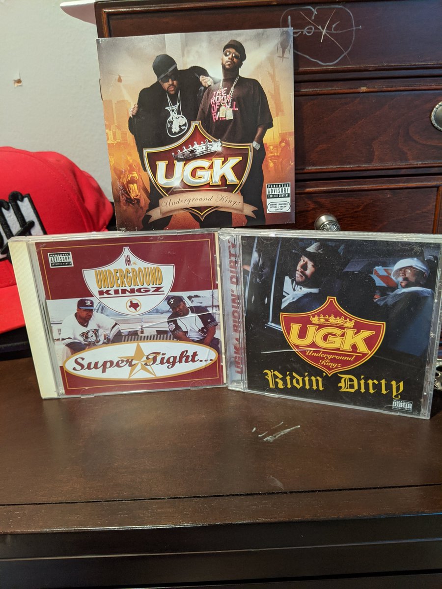 What's left of my #UGK collection!! 😤 Off that sminoke!! <a href="/BunBTrillOG/">BunB.eth</a> <a href="/PimpCOfficial/">Chad Pimp C Butler</a>
