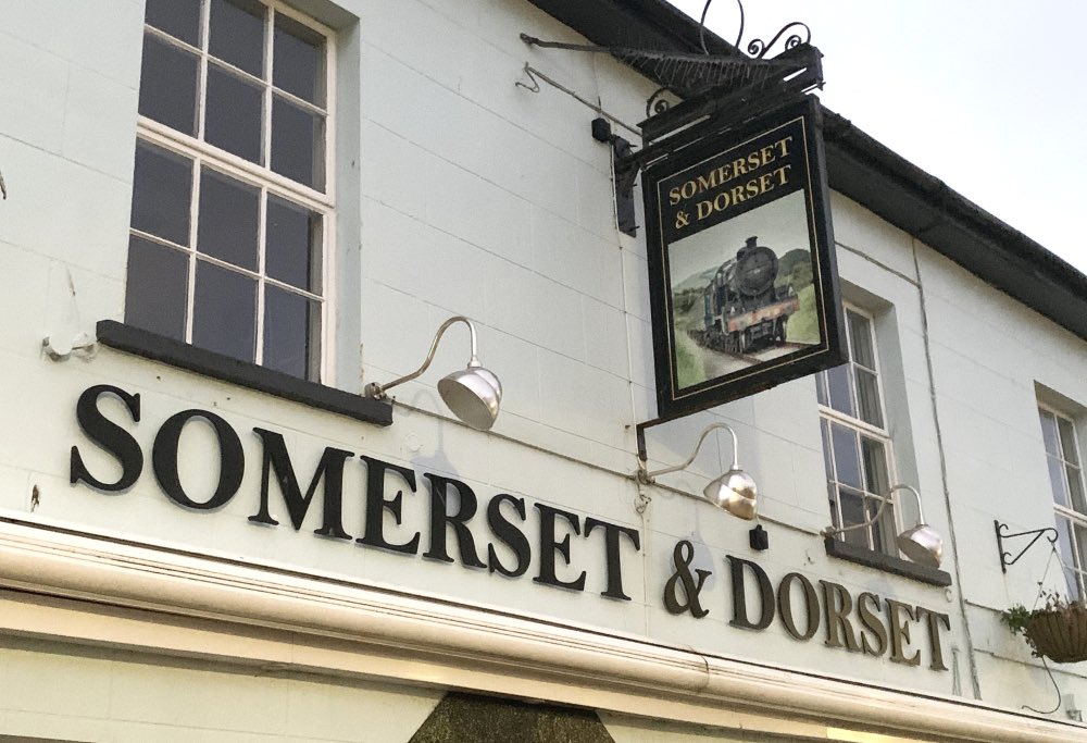 burnham_on_sea's tweet photo. Burnham-On-Sea’s Somerset &amp; Dorset pub closes as customer tests Covid positive https://t.co/fADzeIFdU1 https://t.co/INLOJIGUIB