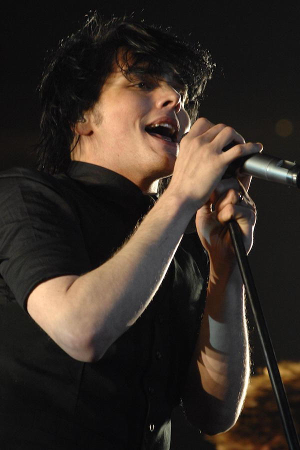 a thread of gerard's black waistcoat from 2007 aka my favorite look