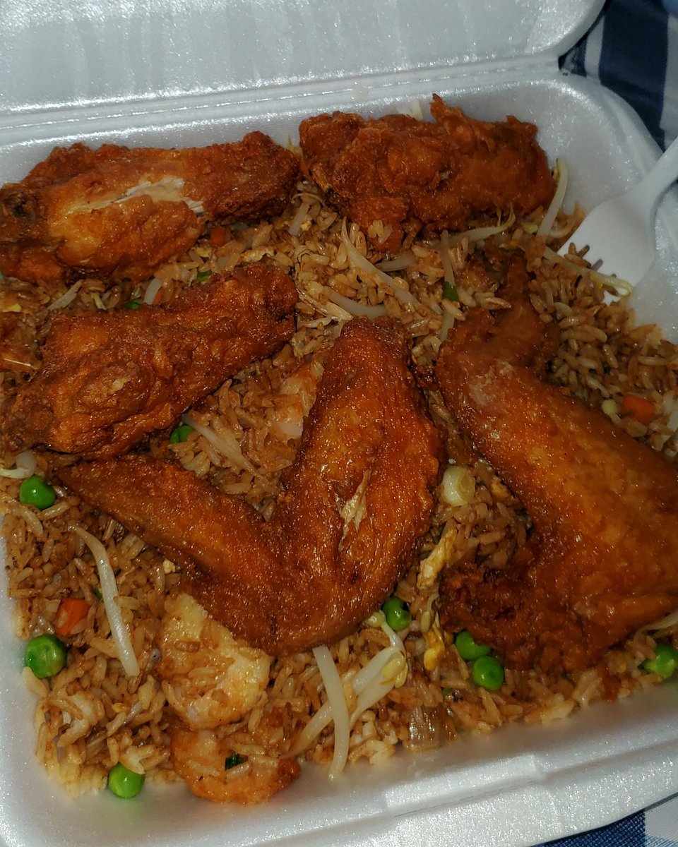 Flygerian17's tweet photo. Dinner. So fucking good! #fatmodeactivated 😋😋😋 https://t.co/jsTSZdHkeJ
