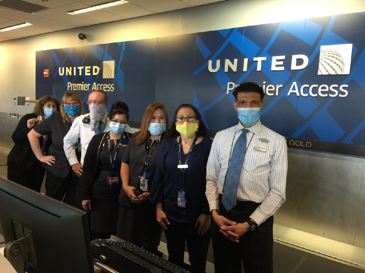 We wear face makes to keep our customers, our family, our friends, and us safe! #whyiwearmymask #AOSafetyUAL #livesafe247 #beingunited #UnitedTogether #weareunited #winningthelines @DJKinzelman @briancoair @kihei69 #teamSEArocks