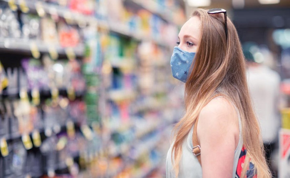 Starting Friday, July 17, face masks and coverings will be mandatory in all indoor public space in #YorkRegion, including shopping malls, community centres and places of worship. For information on what this means for you, visit york.ca/mandatorymasks #covid19