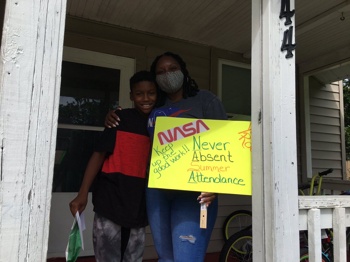 Teachinmama0723's tweet photo. Celebrating Smith Elementary’s Virtual S.T.R.E.A.M. Camp STREAMgineers’ perfect attendance!
#HCSOST #VA21stCCLC #HamptonCSchools #21stCentury #VPOST #afterschool #CJSmithSharks https://t.co/pKyEnRh3pZ
