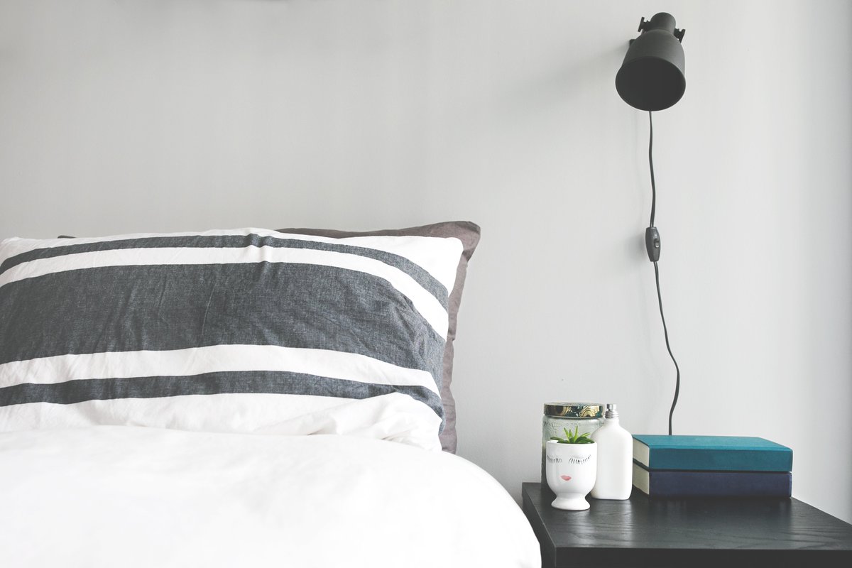 LakeSupLinCo's tweet photo. Sleeping on linen sheets will rock your world!😍⁣
#bedsheets #sleeping #linensheets #linen #linenlove #linenlover #linencloset #linenclothing #linendresses #linenfashion #linenwear #linenfabric #facts #qualityfabric #flaxlinen #flax #biodegradable #natural #health #allergyfree⁣ https://t.co/e27gWeMNVP