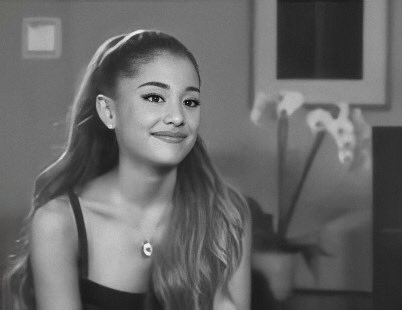 itsilobackwards's tweet photo. “your friend is really cute” 
“what’s your friend’s name”
“are they single”
“can you give me their number” https://t.co/Hc5plv6pW9