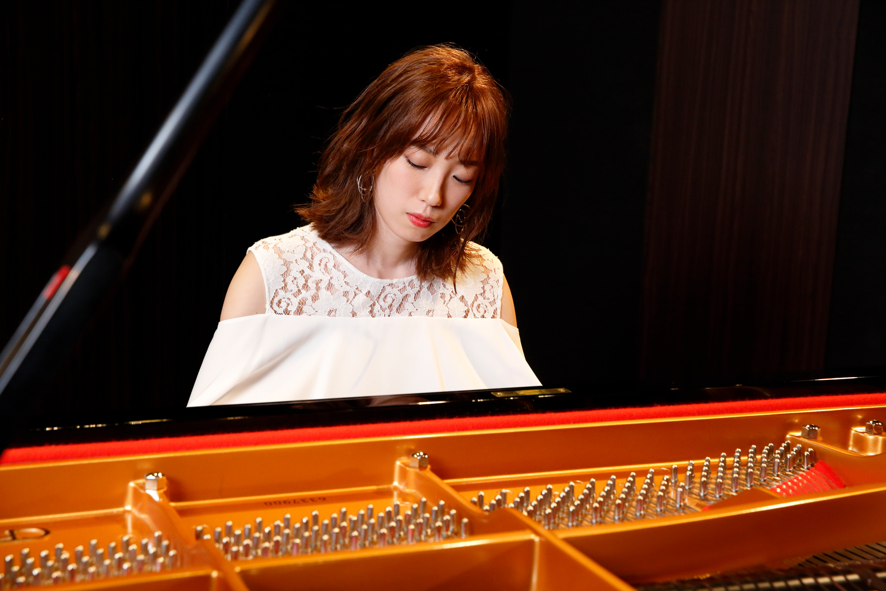 井上陽介 国立音楽大学のジャズ専修ピアノ科を卒業後 アメリカに渡り現在はニューヨークで活躍中の山崎梨奈さんのデビューアルバムが今日発売です 昨年も帰国の際に共演しましたが素晴らしい実力の持ち主です 是非 応援をお願いします Twitter