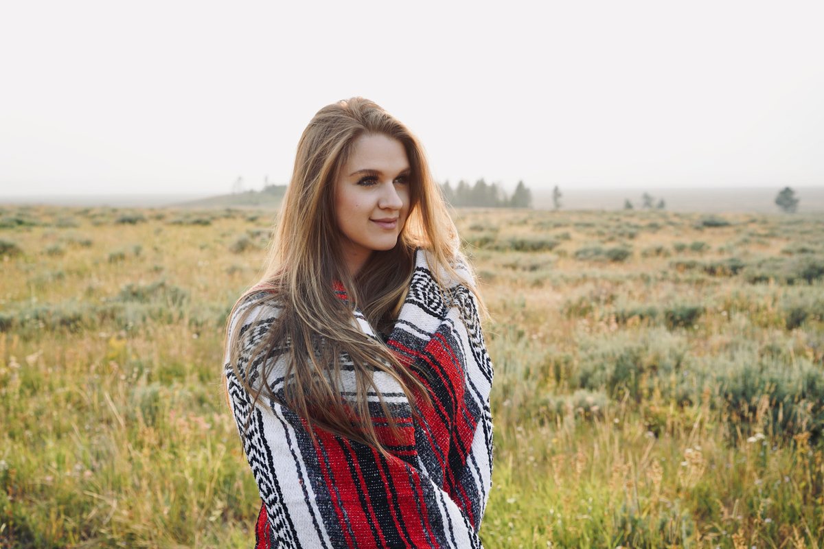 {hope} As things come and go, 
as life weaves in and out, 
as faith dwindles and rises, 
as light shines and fades, 
through it all, the one thing that we must always hold on to is Hope. instagram.com/p/CCbyGf6hkfO/