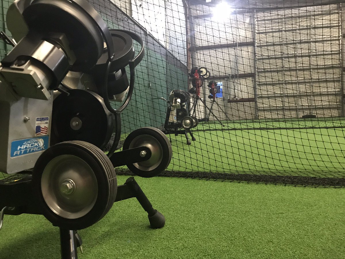 3rdMonkeySports's tweet image. What are you doing right now?! We just getting ready for another full day tomorrow! 😎⚾️🥎 
#thirdmonkeysports #trainingfacility #pitchingmachines #softball #baseball #fastpitch #slowpitch #getafterit #grind #nodsysoff #noexcuses #yourteamourfacility #dobigthings