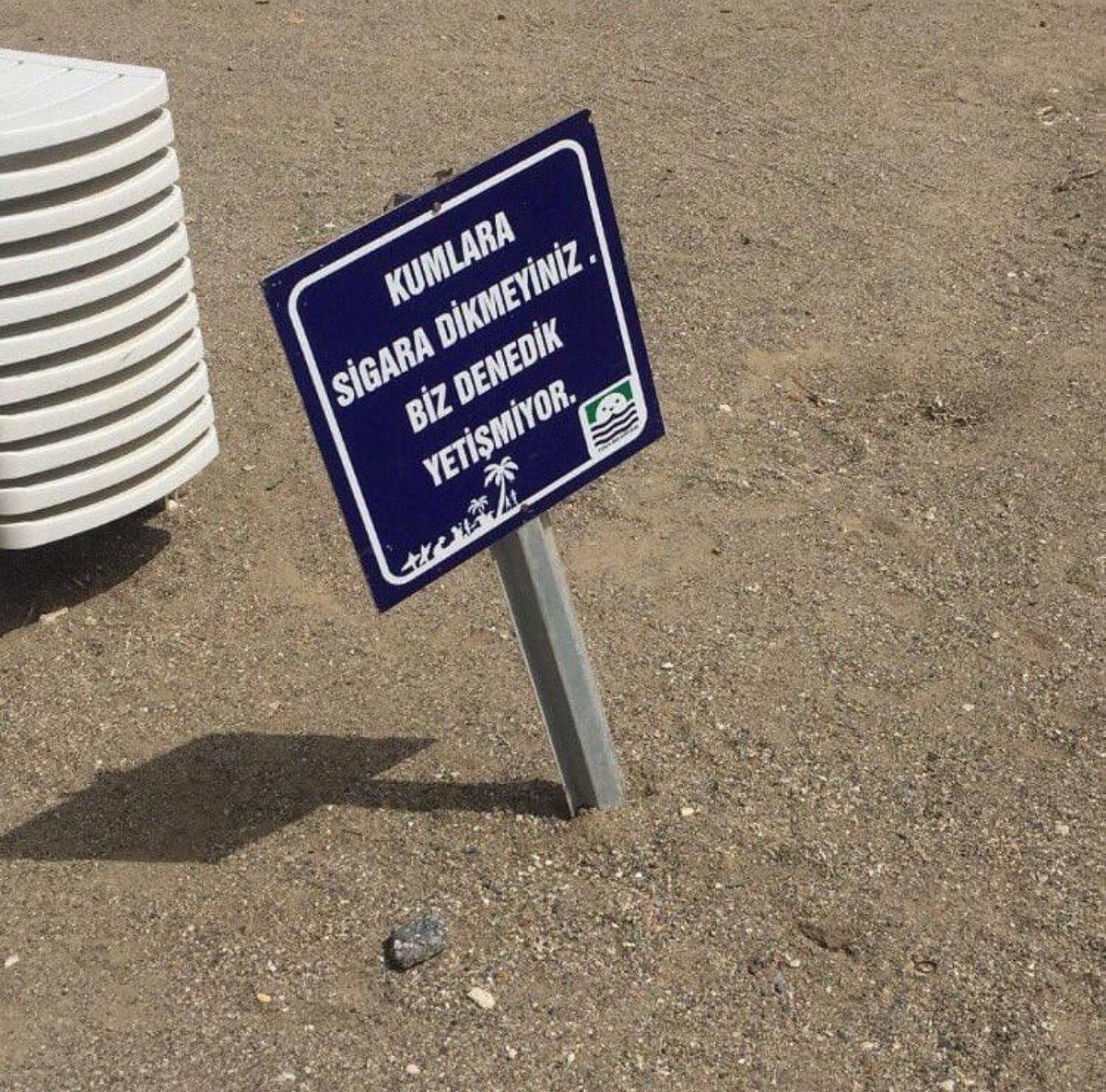 Foça belediyesinden espirili uyarı 😂
#kamp #kampkafasi #kampyerleri