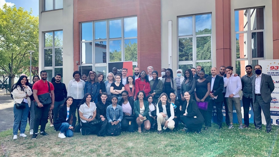 Je suis fier de cette première promotion de jeunes, issus de quartiers prioritaires, qui vont rejoindre prochainement des entreprises partenaires pour occuper un emploi. La concrétisation du travail des équipes MOUV'UP
leparisien.fr/seine-saint-de…
#insertion #emploi #économieinclusive