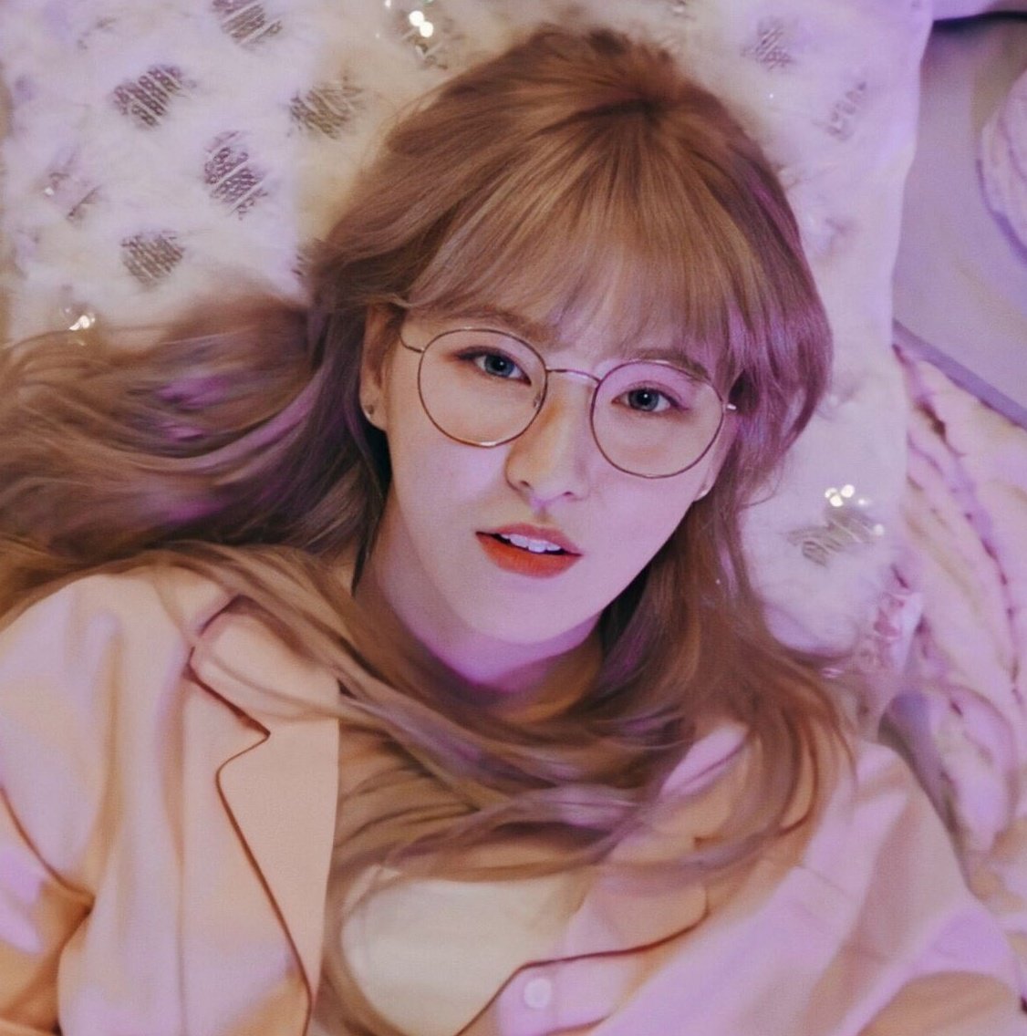 let's appreciate wannie's visual; 𝙖 𝙩𝙝𝙧𝙚𝙖𝙙