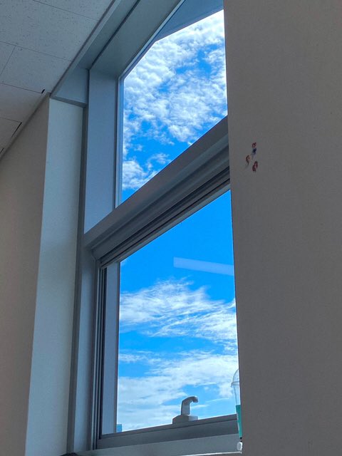 ppalgansquare's tweet photo. [TRANS] Listening to first row concert in the practice room.... 💙🦋

#REDSQUARE #레드스퀘어 #ARI #아리 #SQUARETALK https://t.co/BWrDlJDS45