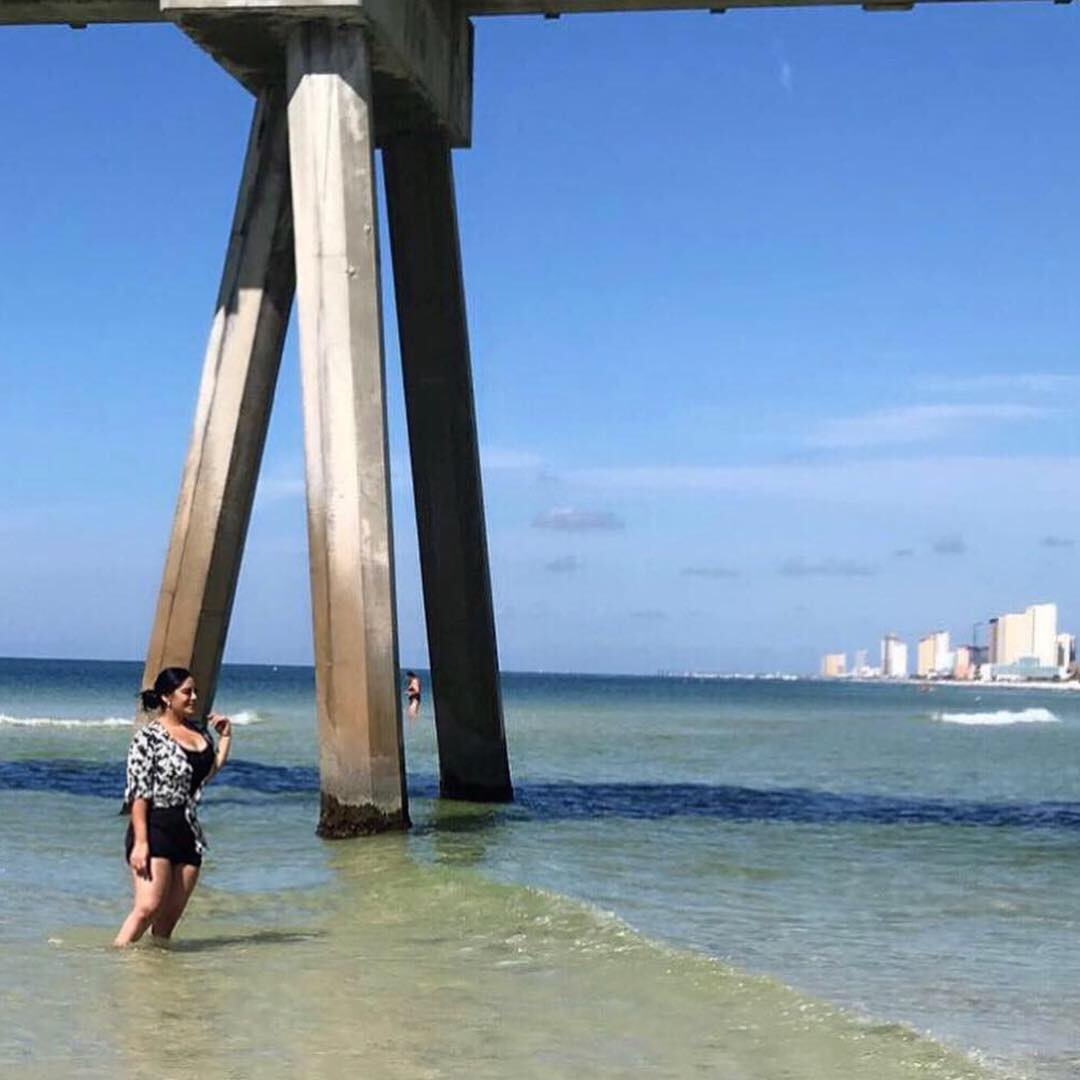 karensolorio_PR's tweet photo. This is a meaningful picture because I love traveling and clear waters, this was my trip from Atlanta, GA to Panama City Beach, FL. If I could be at the beach all the time I would! #MCO335 https://t.co/8iz0XmRhqO