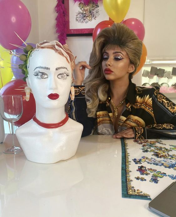Day 9. When a mannequin is luckier to be with Jade than you (?)  #JadeThirlwall  #mannequin  #Served  #ServedWithJadeThirlwall  #MTV