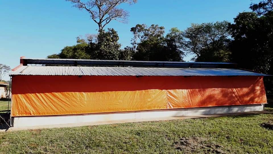 Galpón totalmente equipado en la Escuela Agrícola de Santa Rosa del Aguaray🇵🇾

Lo hemos construido con fondos propios de la <a href="/GobernacionSanP/">Gobernación de San Pedro</a>
La instalación cuenta con 1.000 aves ponedoras y una producción semanal de 7.000 huevos apróximadamente.
@chepoa9090