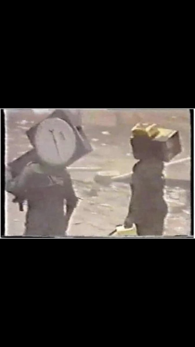 عام 94 حتى الساعه نهبوها وهاذي صورة السرق وقالو نتوحد معاء سرق.