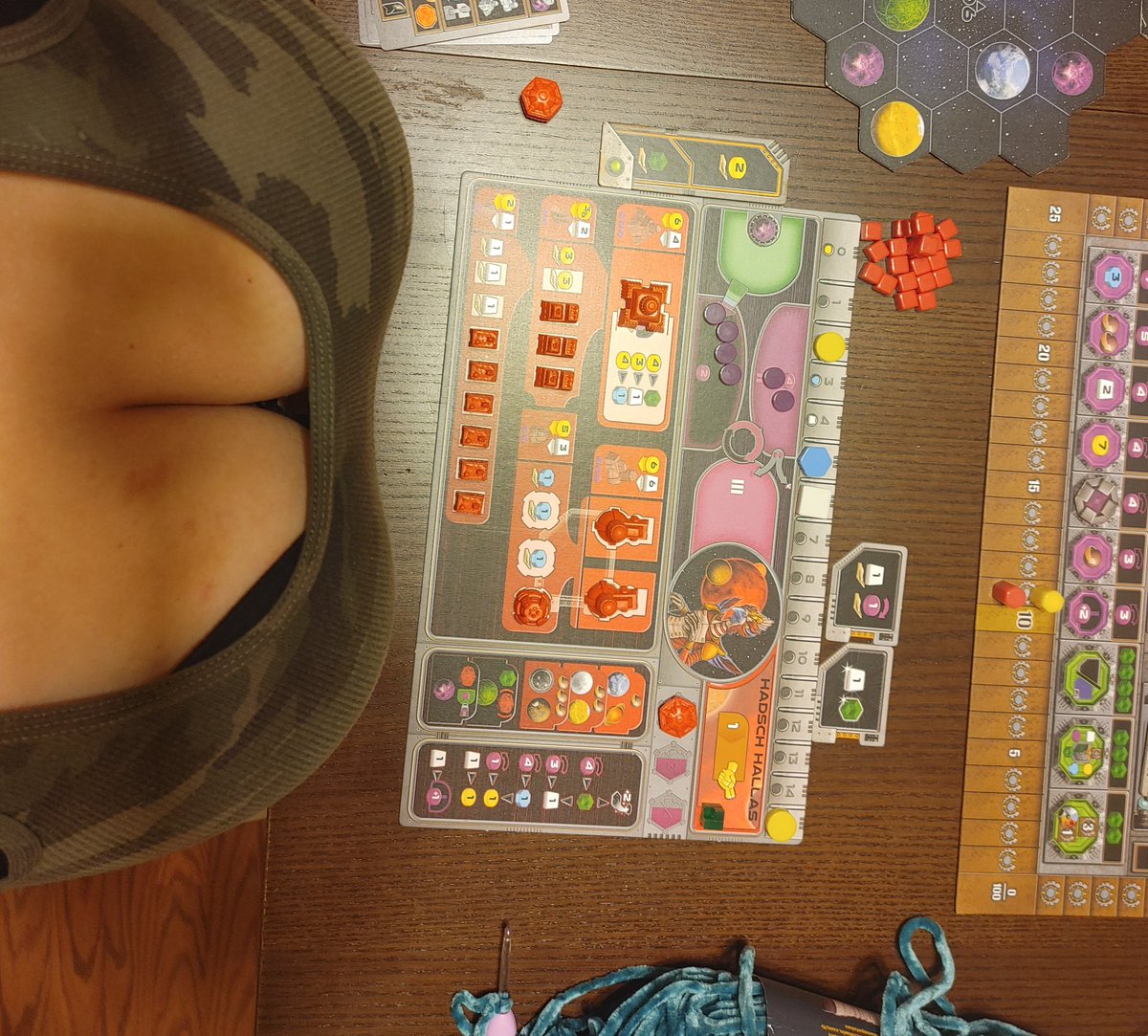 Polygamarous's tweet photo. Finally got to play Gaia Project, it was intimidating even though I played Terra mystica but I actually got a win. Sorry @DWyatt_MFGCast I took the win with my awesome money birds (my faction). It helps getting money on the first turn of the game
#boardgames #space #willplayagain https://t.co/dYAEXPHznC
