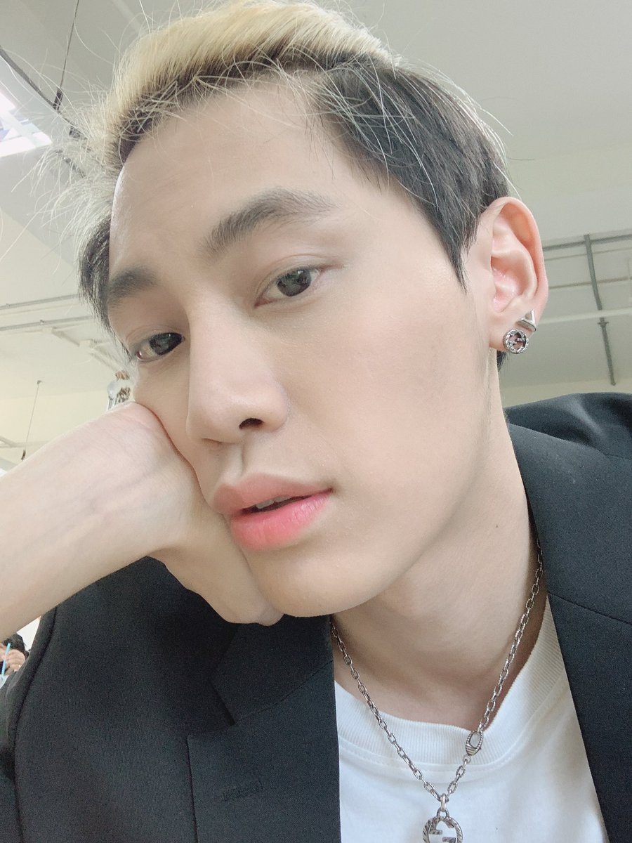 39Momei's tweet photo. Happy birth day นะเฮียยย 🥰🎉🎂
โตขึ้นอีกปีแล้วโน๊ะ จะติดตามผลงานของเฮีย
ไปเรื่อยๆ เป็นด้อมที่น่ารักแบบนี้ตลอดไปนะ 🥰🤟❤️

#Bounday 
#LoveForBoun https://t.co/sTkG8S1zZ4