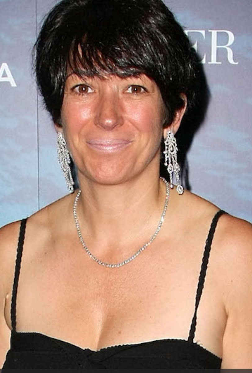 Ernst Stavro Blofeld tweet media