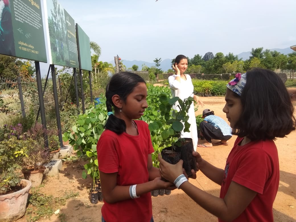 TheWaterDigest's tweet photo. Rally For Rivers Surges Unabated: 11 Million Saplings To Be Planted In 2020 Under Cauvery Calling
@ishafoundation 
#Sadhuguru  #CauveryCalling

https://t.co/VrneF7K3Hy https://t.co/YJeDRLbImx