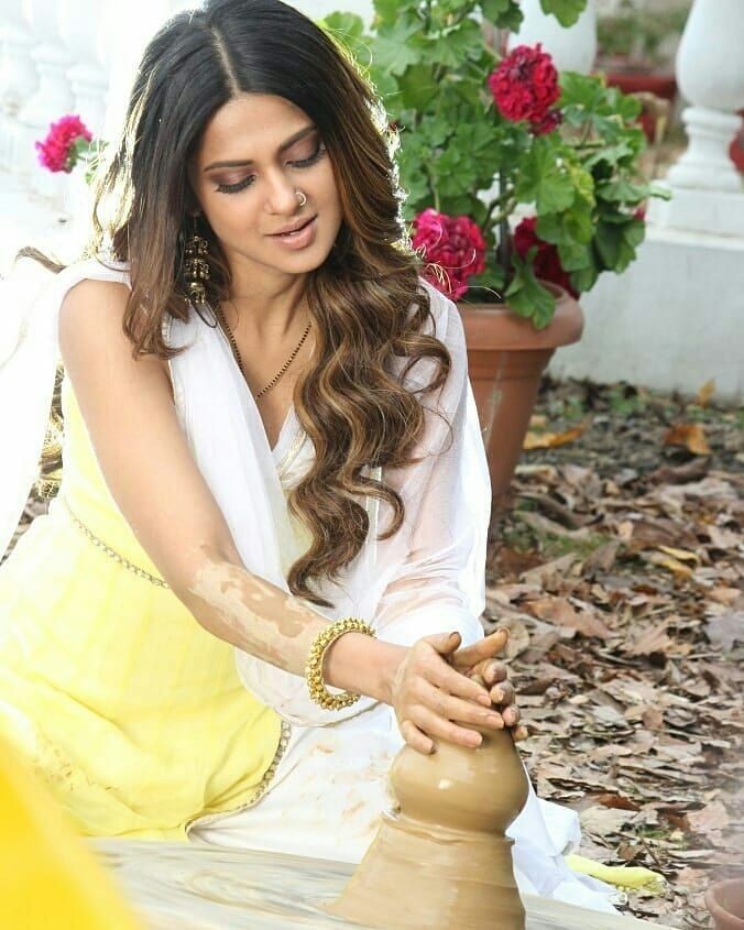 beyhadhluvJenni's tweet photo. Zoya Siddiqui is so beautiful 🤩

#BPFandomReunion #JenniferWinget @jenwinget https://t.co/AEoc2jyrt7
