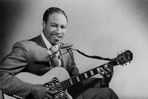 You won’t amount to much the people all said
‘Cause I didn’t play guitar behind my head
Never pandered never acted proud
Never took off my shoes and threw them into the crowd
Goodbye Jimmy Reed - goodbye and goodnight
I’ll put a jewel in your crown - I’ll put out the light.#Dylan