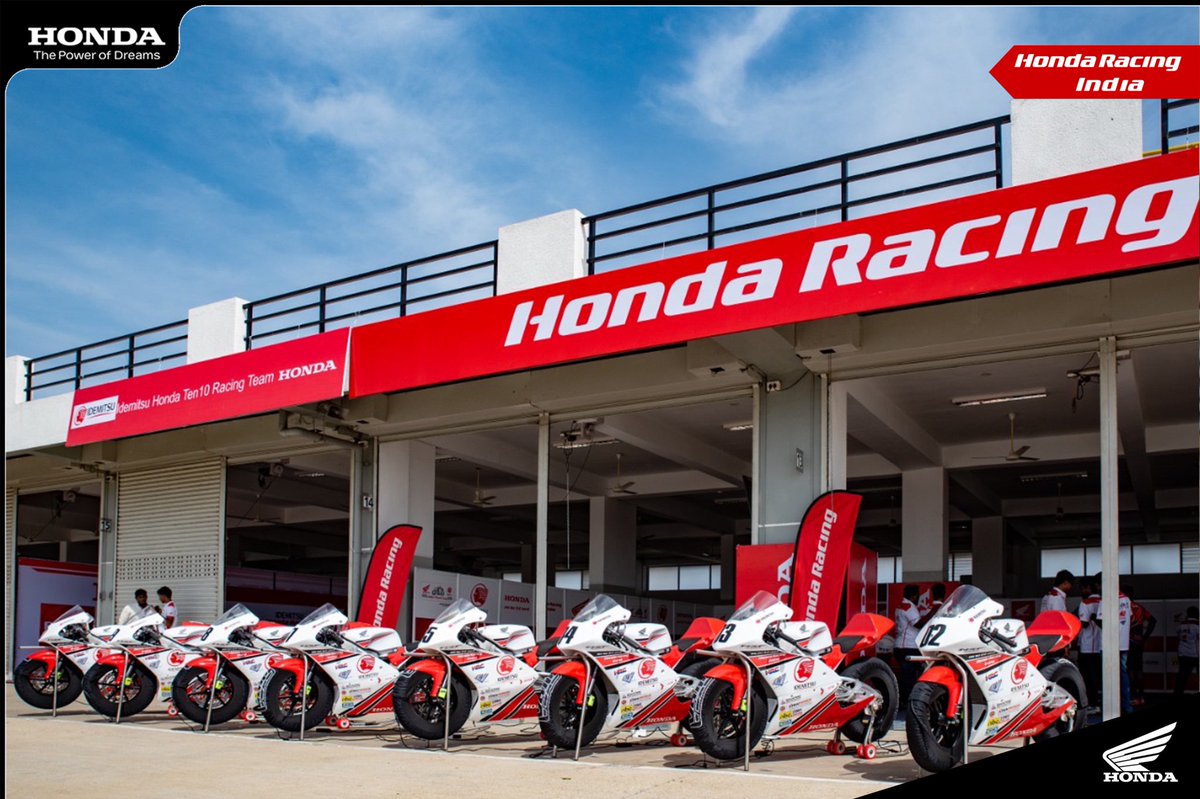 HondaRacingIND's tweet photo. We can’t wait to see young talented riders owing the tracks again.
Here's a #Throwback to Idemitsu Honda India Talent Cup. Are you waiting to get back on the tracks as well? Comment YES to let us know!

 #HondaRacingIndia  #HondaTalentCup #IdemitsuLubeIndia #ThrowbackTrackdays https://t.co/8Xk55p0HHF
