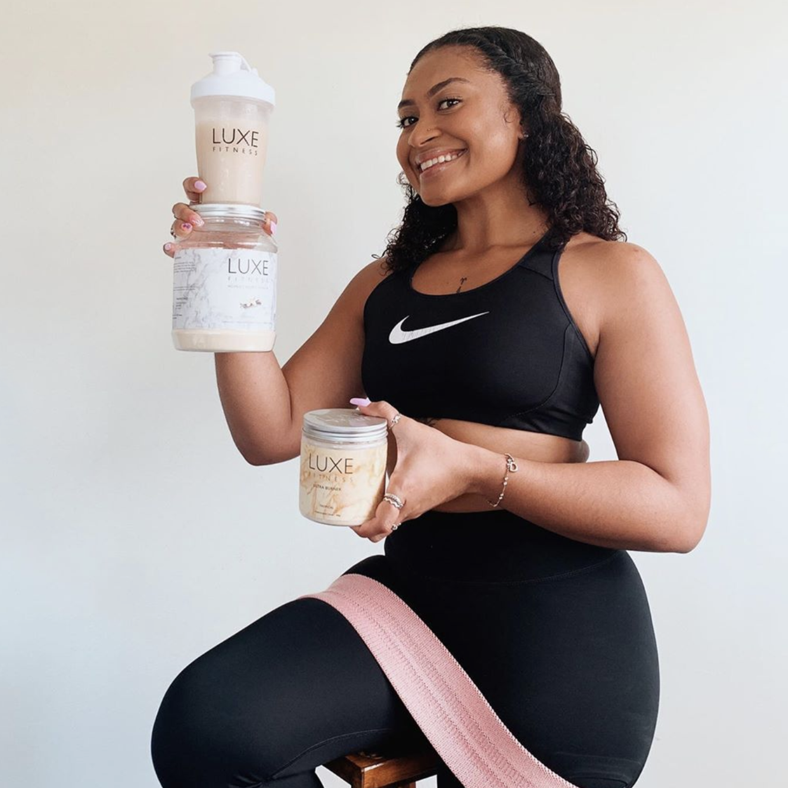 teststatuser's tweet image. "Love waking up to having my Tropical Ultra burner to get myself ready for a workout, to then devour my delicious Vanilla Protein shake 30 minutes after my sweat sesh!" @tashfiji 🔥🔥