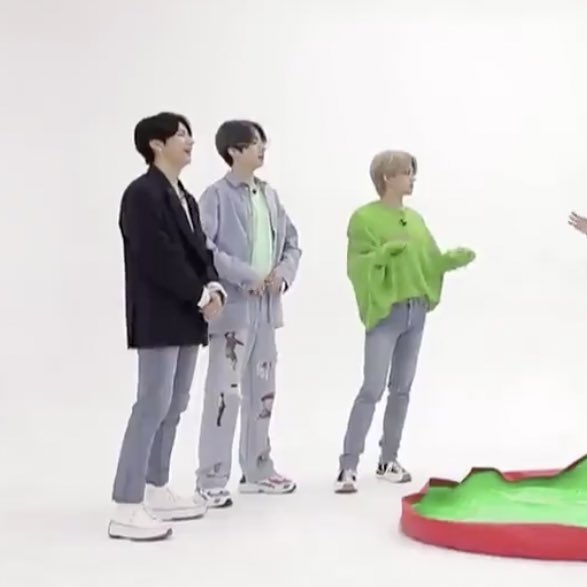 ᵗⁱⁿʸ ᴊᴜɴɢ sᴜʙɪɴ ( ´•̥-•̥` )