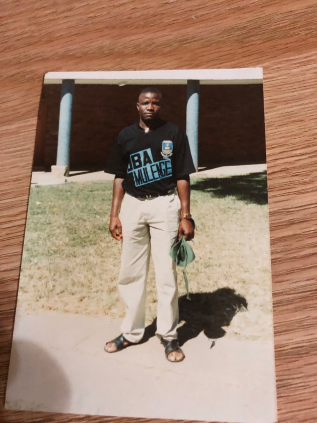 PedzisaiRuhanya's tweet image. Smoko moto, Zaka/Jerera. It’s my birthday. Tozipigwa!