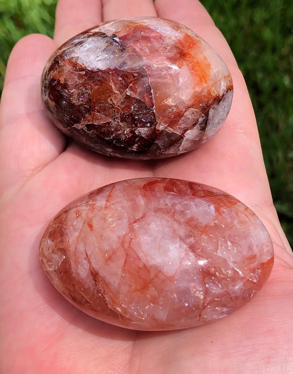 Who loves fire quartz? I do ! 🥰🧡🥰🧡 these beauties wont last long! etsy.me/1dHDKSx #crystals #hearts #firequartz #palmstones