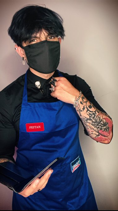 Welcome to goth ihop how may I take your order? https://t.co/2Jtd0wq0PW