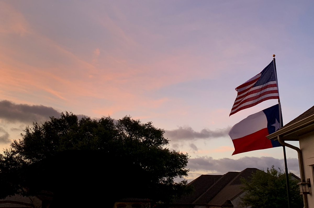 TheJoeBateman's tweet photo. Have a good Friday y’all! #Texasmornings https://t.co/p708hlIn04