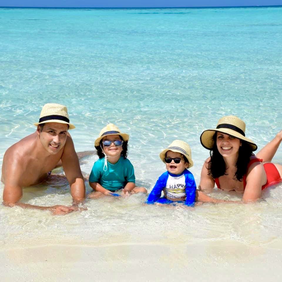 VivaMaldives's tweet photo. #Vacation with #family is more important in this situation. #OceanBeachMaldives is a family friendly guest house in #Maldives .
#adventure #friends #Ariatoll #travel #vacature #holiday #lovecouple #seaside #Beach #Resort #guesthouse #guestroom #budgethotel https://t.co/LsUAeQujqH