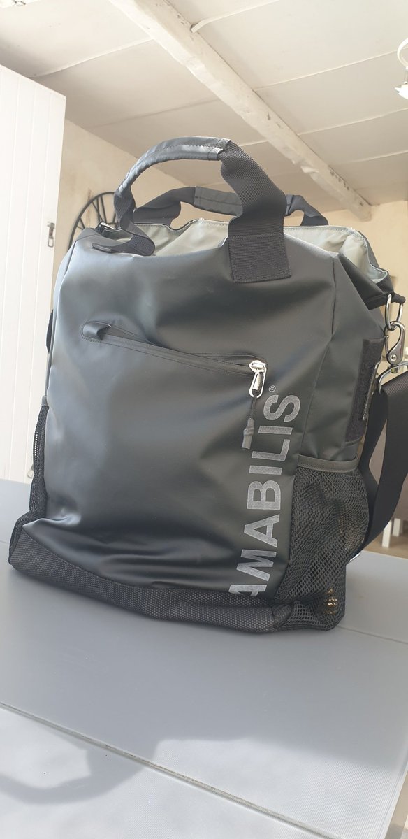 GizmoTheGeek's tweet photo. Deconfinement, je peux enfin utiliser mon financement #Kickstarter avec le Tote de la société #Amabilis
Un vrai Tank😎. Je peux trucider les Aliens sans problème https://t.co/MM3igdjn7v