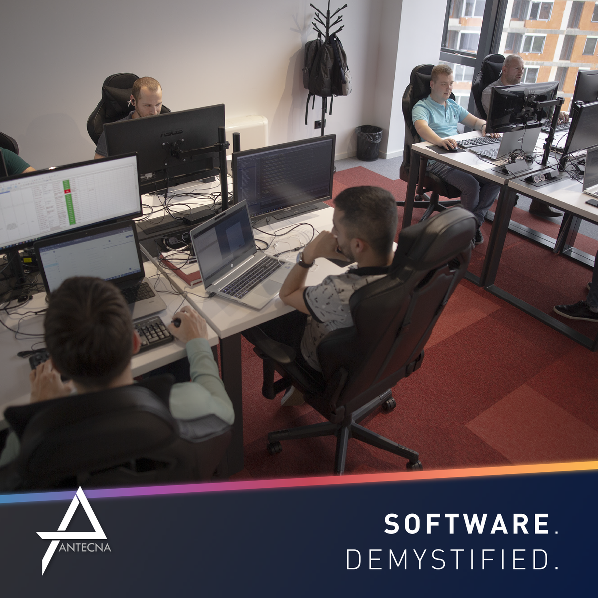 How does everyday life at Antecna look like?
 
Well, through our work we strive to deliver outstanding bytes of code. But, what makes that process a real pleasure are our colleagues who define the meaning of the word team. 😎 The Achilles Team 💪
#antecna #achilles #team