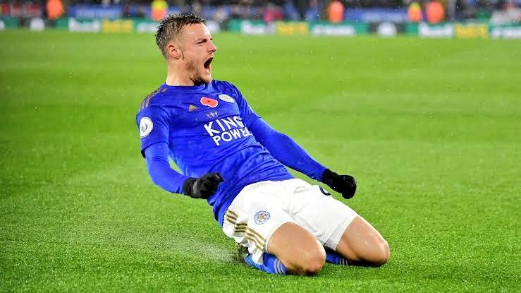 The replacements:Jamie Vardy(9.8)Back to form with 3 goals from last 2 games.GW35+ Captaincy option against BOU(16 pts in reverse fixture)xG of 1.93 since restart, 1.68 from last 2 games(started with Ihenacho)4 SOT from last 2 games3/n  #FPL  #FPLCommunity