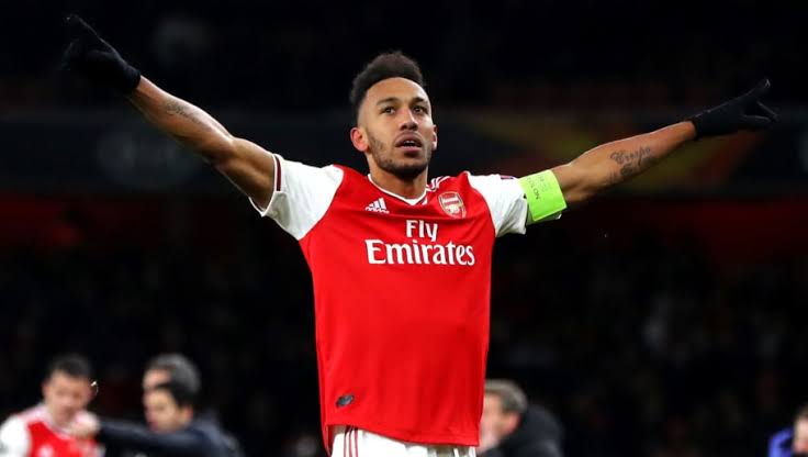 Aubameyang(10.9)30 points in 5 games since restart, but 16 came against NorwichFixtures doesn't look great- TOT, LIV, AVL(Improved defensively), WAT. Defends too much for FPL liking especially against big sides. Also ARS are inconsistent7/n #FPL  #FPLCommunity
