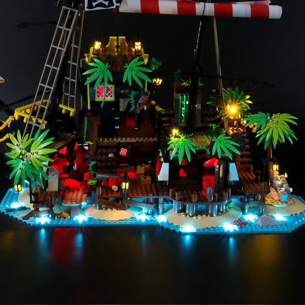 LightailingToy's tweet image. 🤩💥 New Release 🤩💥
Exclusive lighting LEGO® Pirate Adventure: Pirates of Barracuda Bay 21322 😍✨
Click here 👉👉bit.ly/3gFI49u
.
.
#creatorexpert #legocity
#lightuplego #ledlegosets #lightkits #lightingkits #legolighting
#piratesofthecaribbean #jacksparrow